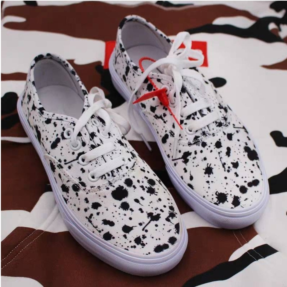Les baskets Vans combinent style et performance. Leur design matériaux durables en font un mode. Pas cher. Le moins cher.
