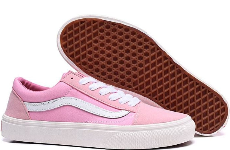Les baskets Vans combinent style et performance. Leur design matériaux durables en font un mode. Pas cher. Le moins cher.