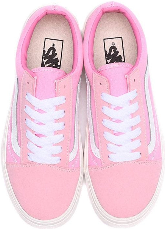 Les baskets Vans combinent style et performance. Leur design matériaux durables en font un mode. Pas cher. Le moins cher.