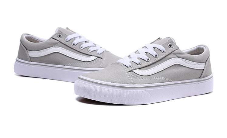 Les baskets Vans combinent style et performance. Leur design matériaux durables en font un mode. Pas cher. Le moins cher.