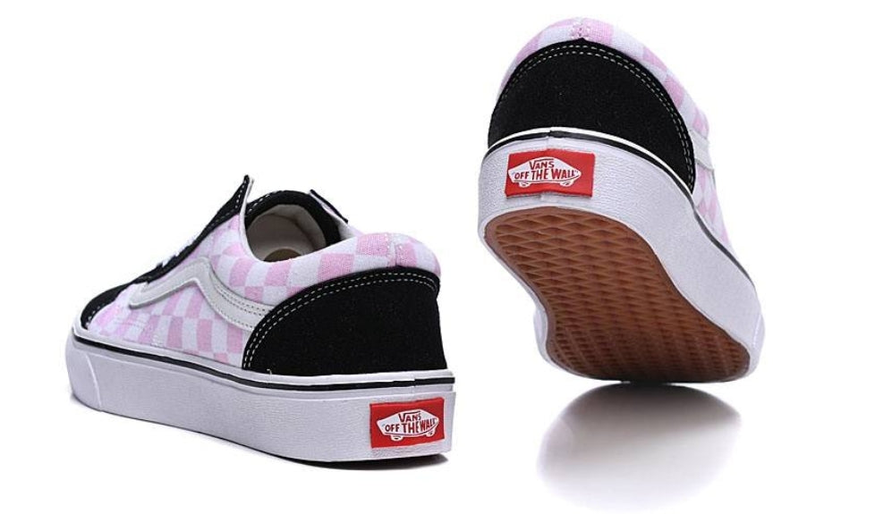 Les baskets Vans combinent parfaitement style et performance. Leur design iconique et leurs matériaux durables en font un choix populaire parmi les skateurs et les amateurs de mode. Pas cher. Le moins cher.