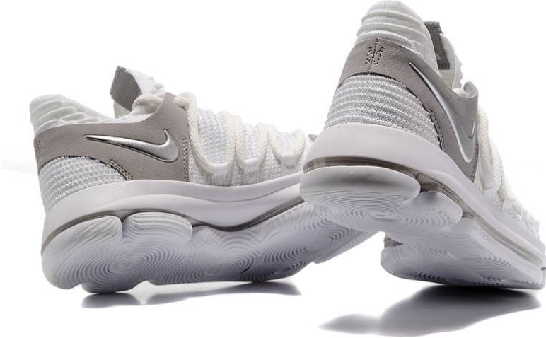 Les baskets Kevin Durant offrent un style emblématique et une performance exceptionnelle.
 design distinctif.pas cher. Le moins cher.