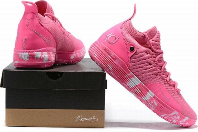 Les baskets Kevin Durant offrent un style emblématique et une performance exceptionnelle.
 design distinctif.pas cher. Le moins cher.