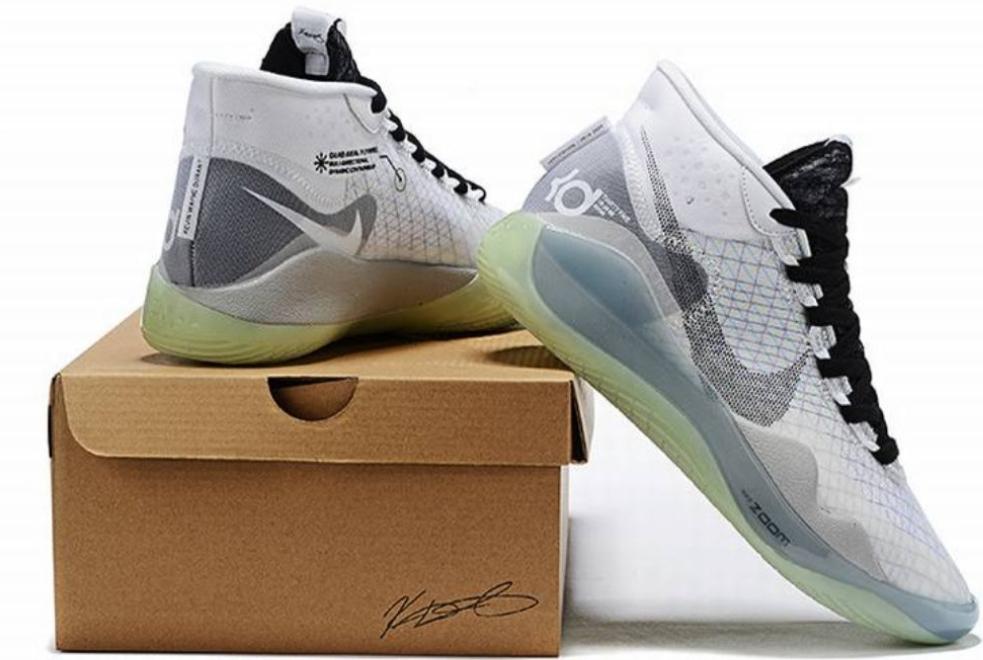 Les baskets Kevin Durant offrent un style emblématique et une performance exceptionnelle.
 design distinctif.pas cher. Le moins cher.