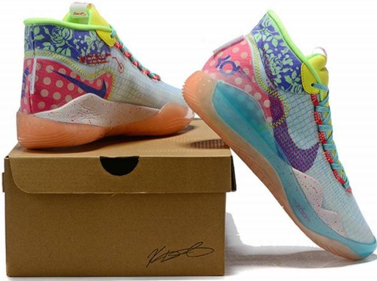 Les baskets Kevin Durant offrent un style emblématique et une performance exceptionnelle.
 design distinctif.pas cher. Le moins cher.