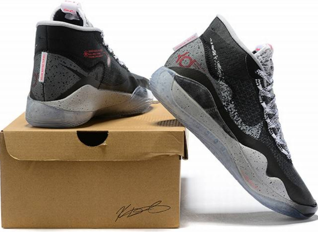 Les baskets Kevin Durant offrent un style emblématique et une performance exceptionnelle.
 design distinctif.pas cher. Le moins cher.