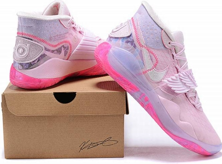 Les baskets Kevin Durant offrent un style emblématique et une performance exceptionnelle.
 design distinctif.pas cher. Le moins cher.