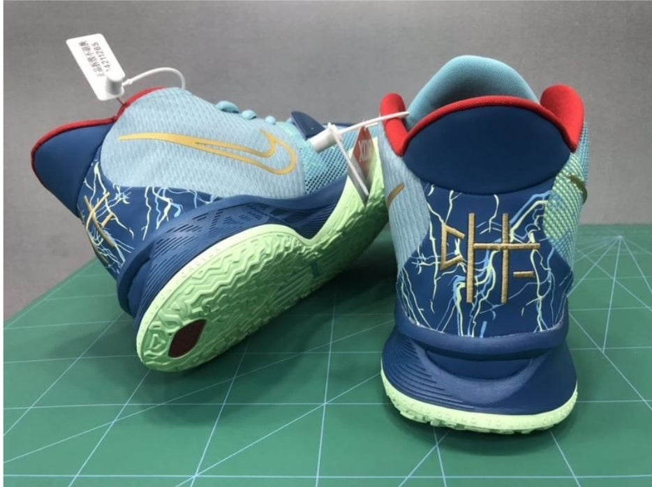 Les Basket kyrie Irving offrent un style emblématique et une performance exceptionnelle.
leur design distinctif. Pas cher . Le moins cher.