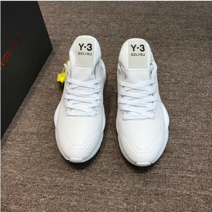 Les baskets Adidas Y-3 combinent un style avant-gardiste à une performance haut de gamme.
leur design innovant, pas cher. Le moins cher.