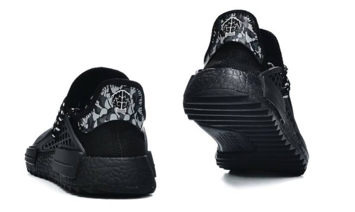 Les baskets Adidas Human Race allient un style audacieux à un engagement social.
design unique. Pas cher. Le moins cher.