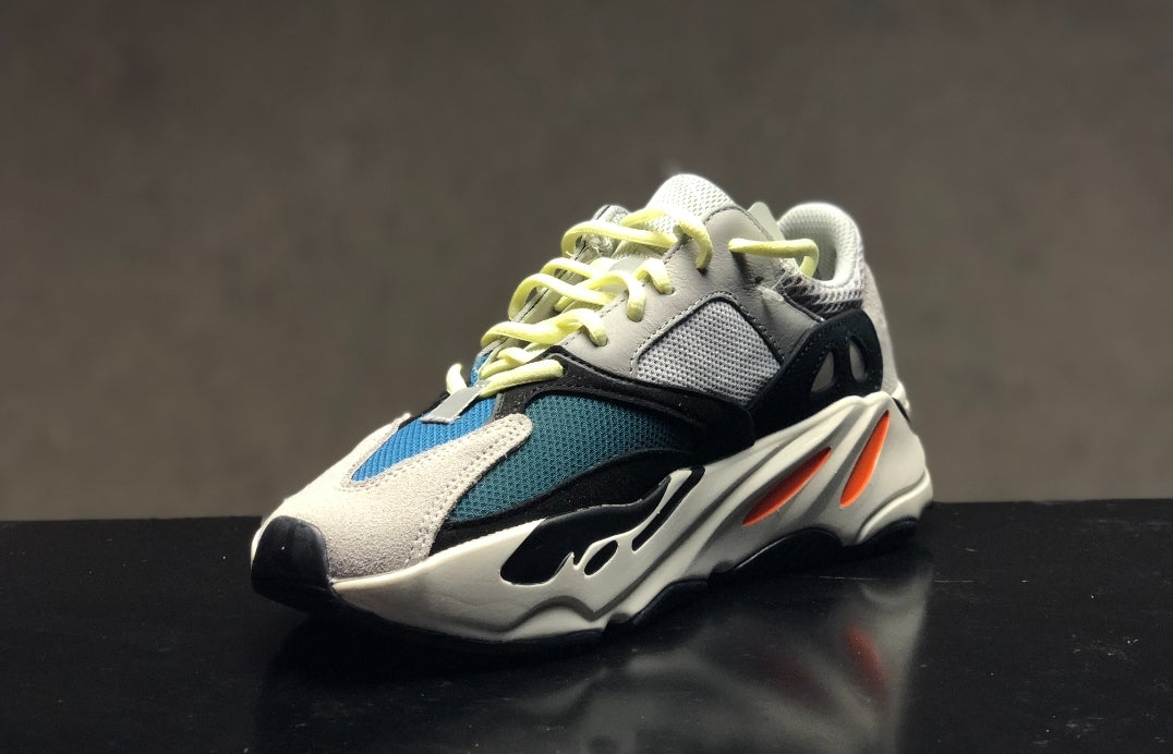 Les baskets Adidas Yeezy 700 V2 incarnent un style emblématique et une performance supérieure.
Par ailleurs, leur design distinctif et leur utilisation.