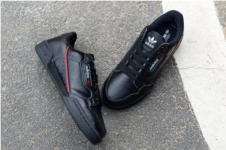 Les baskets Adidas Continental allient performance et style intemporel.Leur silhouette élégante.pas cher.le moins cher.