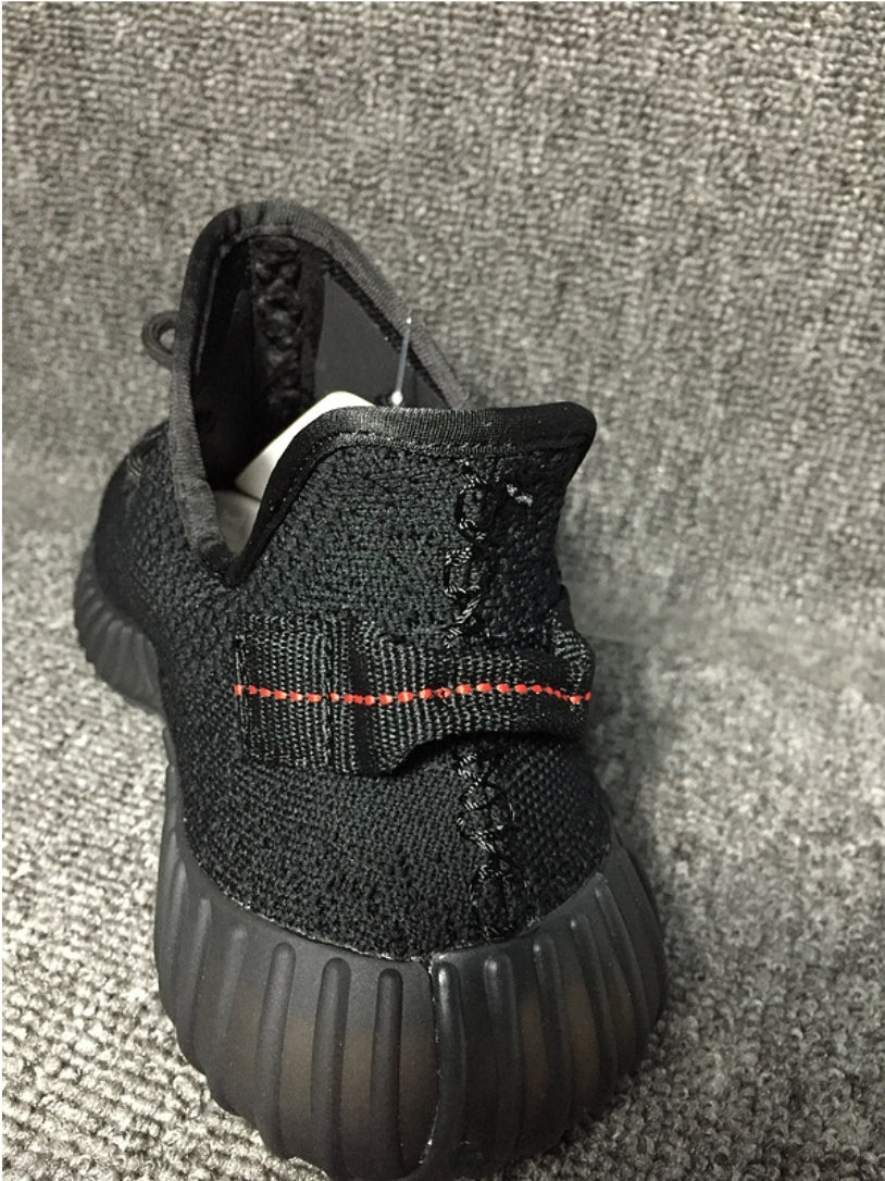 Les baskets Adidas Yeezy 350 sont une fusion parfaite de style emblématique et de confort exceptionnel.
 design distinctif pas cher. Le moins cher.