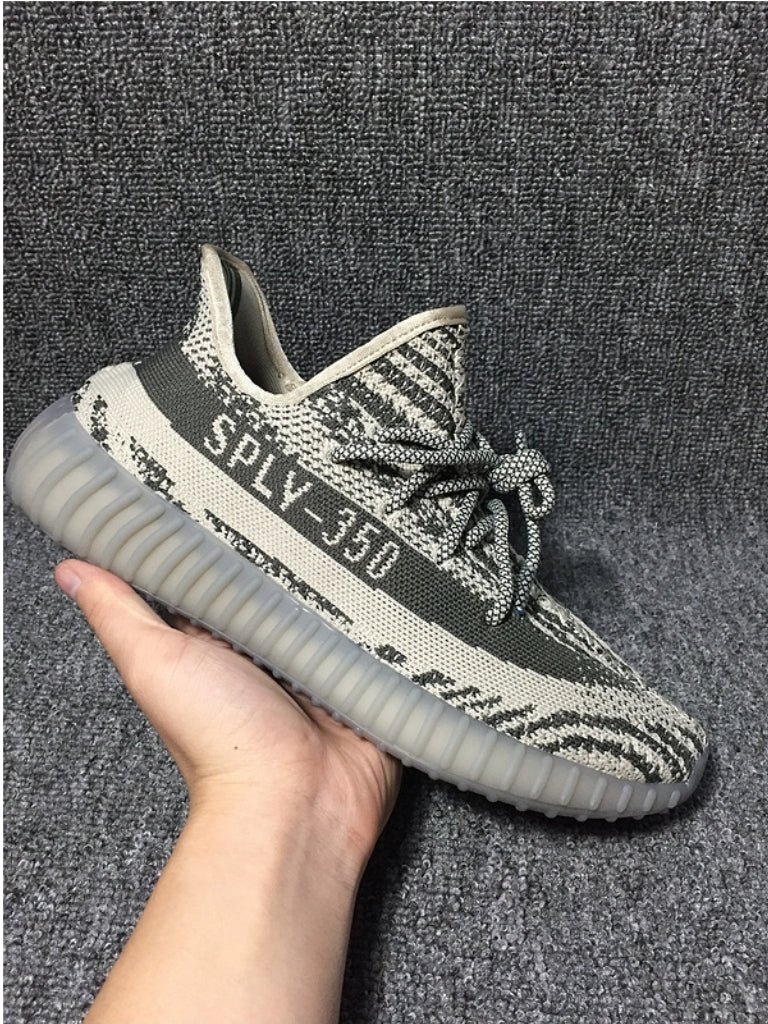 : Les baskets Adidas Yeezy 350 sont une fusion parfaite de style emblématique et de confort exceptionnel.
 design distinctif pas cher. le moins cher.
