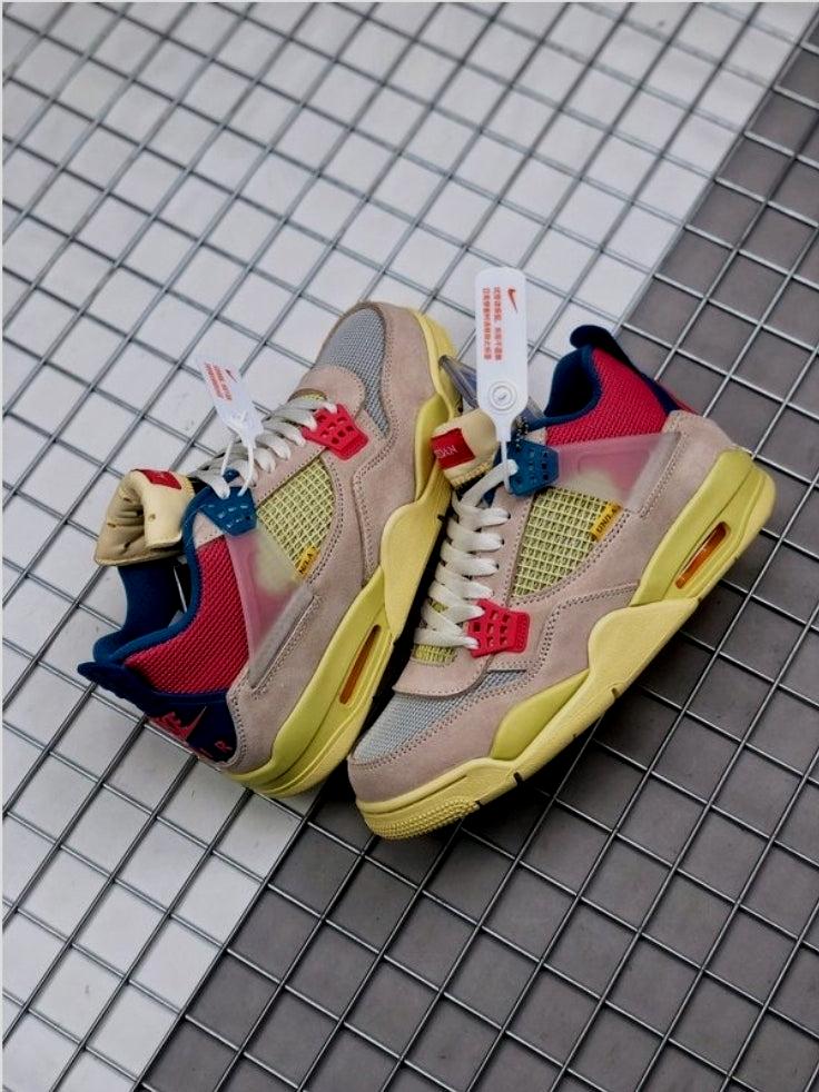 Les baskets Air Jordan 4 offrent un style iconique et une performance remarquable.
leur design distinctif pas cher. le moin cher.