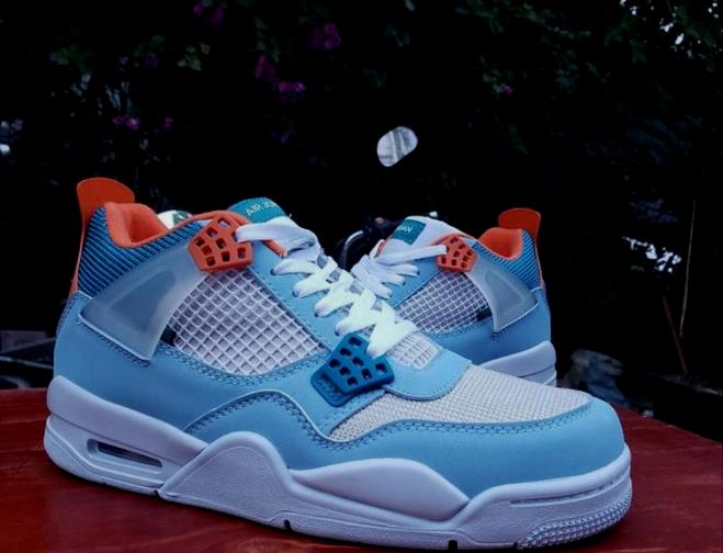 Les baskets Air Jordan 4 offrent un style iconique et une performance remarquable.
leur design distinctif pas cher. le moin cher.
