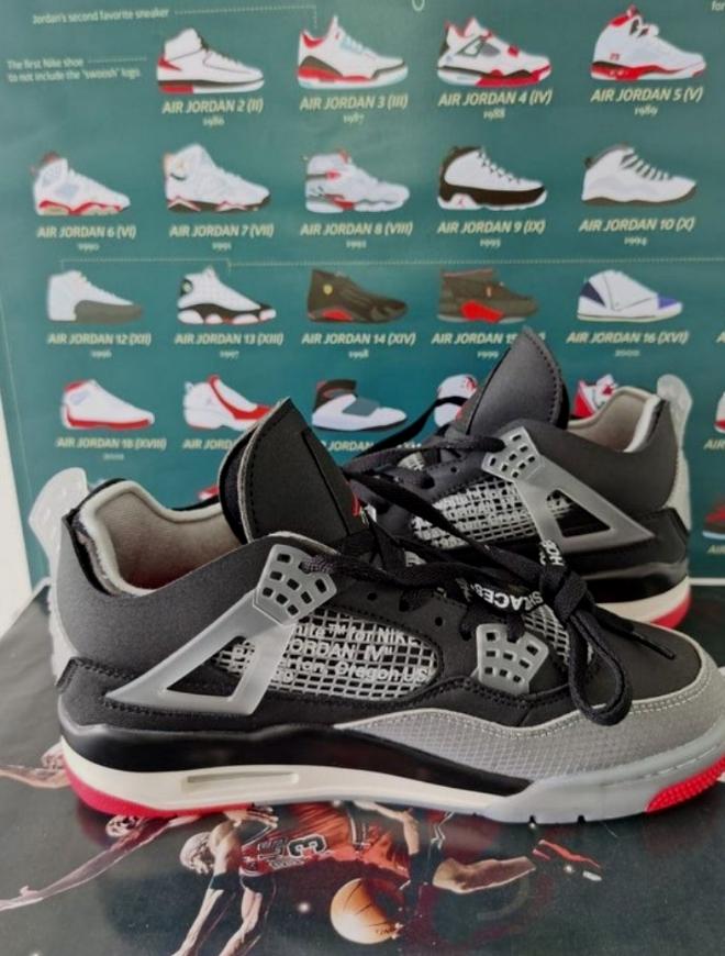 Les baskets Air Jordan 4 offrent un style légendaire et une performance exceptionnelle et unique.pas cher. le moins cher