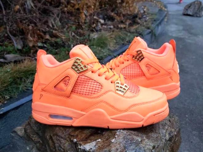 Les baskets Air Jordan 4 offrent un style légendaire et une performance exceptionnelle et unique.pas cher. le moins cher