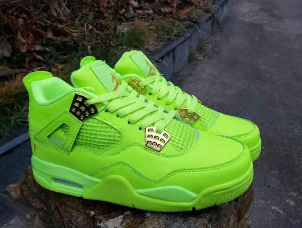 Les baskets Air Jordan 4 offrent un style iconique et une performance remarquable.
leur design distinctif pas cher. le moin cher.