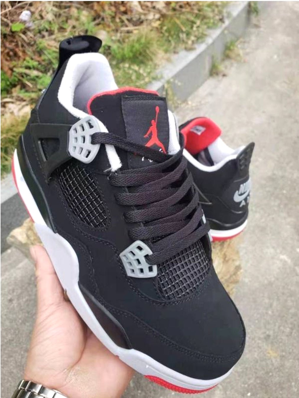 Les baskets Air Jordan 4 offrent un style iconique et une performance remarquable.
leur design distinctif pas cher. le moin cher.