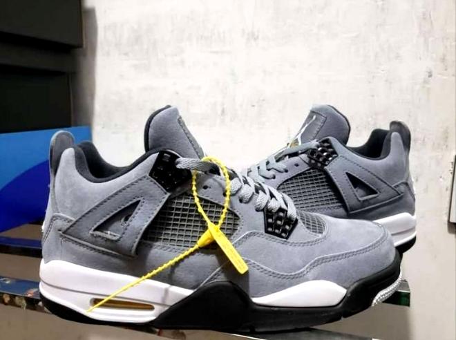 Les baskets Air Jordan 4 offrent un style légendaire et une performance exceptionnelle et unique.pas cher. le moins cher