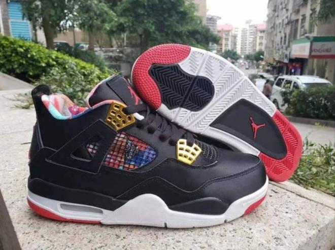 Les baskets Air Jordan 4 offrent un style iconique et une performance remarquable.
leur design distinctif pas cher. le moin cher.