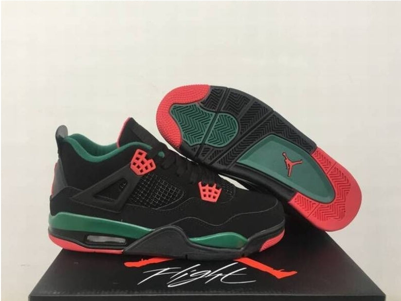 Les baskets Air Jordan 4 offrent un style légendaire et une performance exceptionnelle et unique.pas cher. le moins cher
