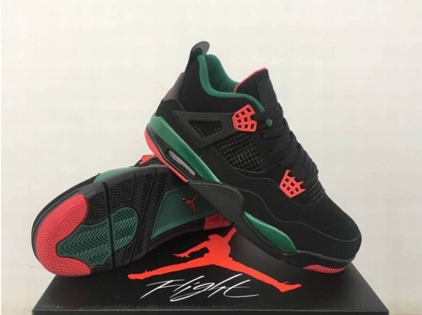 Les baskets Air Jordan 4 offrent un style légendaire et une performance exceptionnelle et unique.pas cher. le moins cher