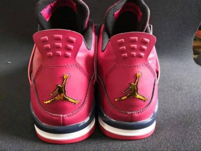 Les baskets Air Jordan 4 offrent un style iconique et une performance remarquable.
leur design distinctif pas cher. le moin cher.