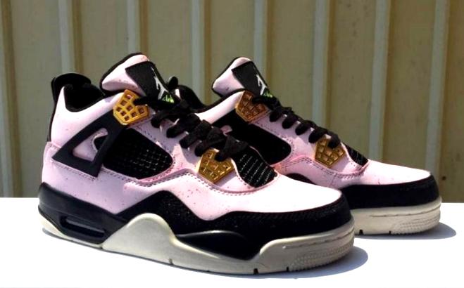 Les baskets Air Jordan 4 offrent un style iconique et une performance remarquable.
leur design distinctif pas cher. le moin cher.