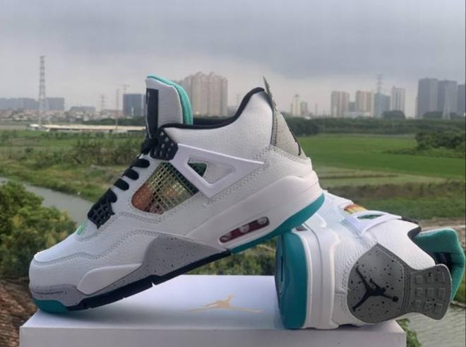 Les baskets Air Jordan 4 offrent un style iconique et une performance remarquable.
leur design distinctif pas cher. le moin cher.