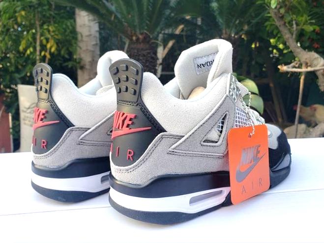 Les baskets Air Jordan 4 offrent un style iconique et une performance remarquable.
leur design distinctif pas cher. le moin cher.
