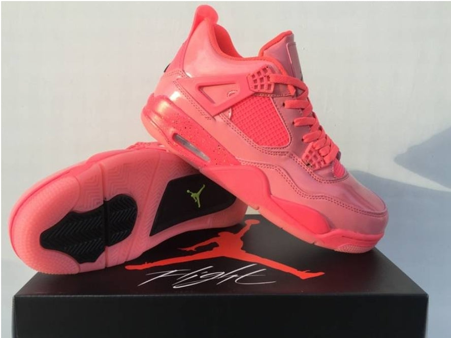 Les baskets Air Jordan 4 offrent un style iconique et une performance remarquable.
leur design distinctif pas cher. le moin cher.