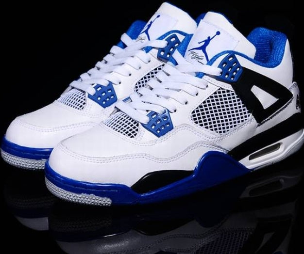 Les baskets Air Jordan 4 offrent un style iconique et une performance remarquable.
leur design distinctif pas cher. le moin cher.