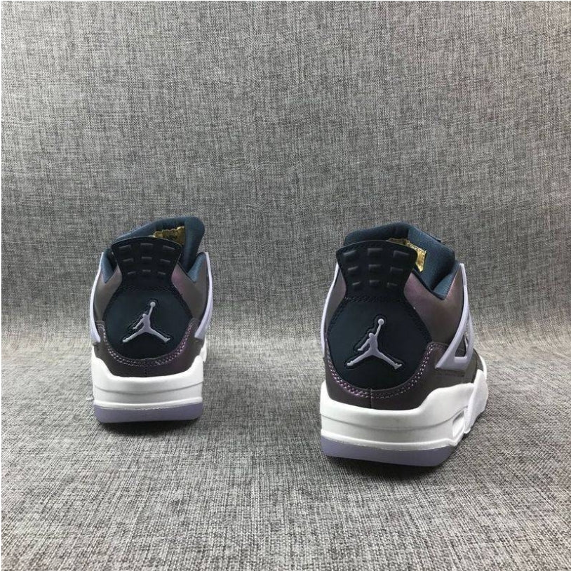 Les baskets Air Jordan 4 offrent un style iconique et une performance remarquable.
leur design distinctif pas cher. le moin cher.