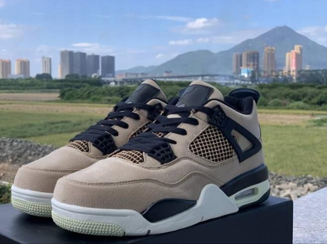 Les baskets Air Jordan 4 offrent un style iconique et une performance remarquable.
leur design distinctif pas cher. le moin cher.