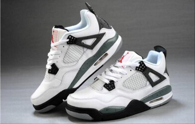 Les baskets Air Jordan 4 offrent un style iconique et une performance remarquable.
leur design distinctif pas cher. le moin cher.