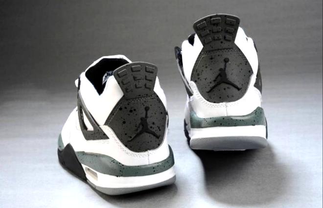 Les baskets Air Jordan 4 offrent un style iconique et une performance remarquable.
leur design distinctif pas cher. le moin cher.