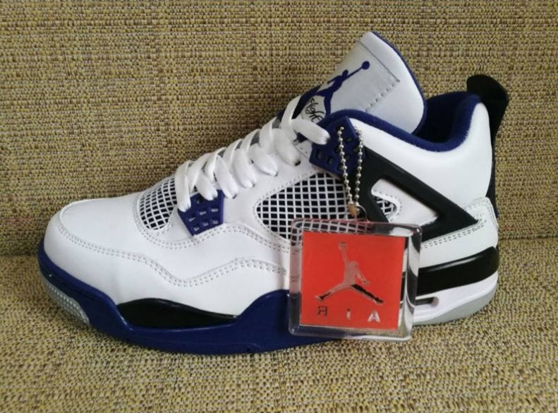Les baskets Air Jordan 4 offrent un style iconique et une performance remarquable.
leur design distinctif pas cher. le moin cher.