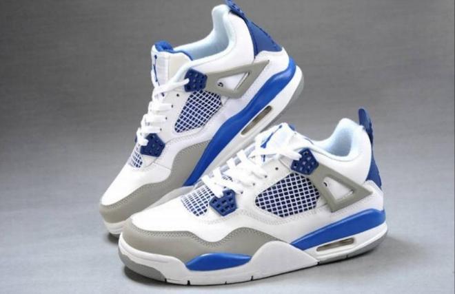 Les baskets Air Jordan 4 offrent un style iconique et une performance remarquable.
leur design distinctif pas cher. le moin cher.