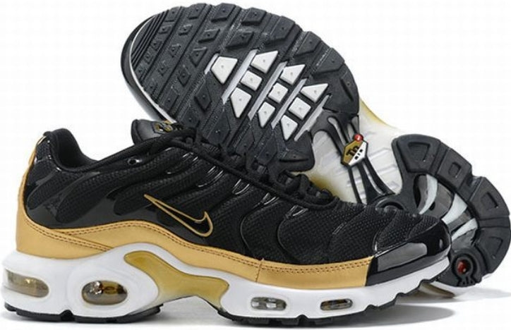 baskets Nike tn Air Max Plus Black Metallic Gold (GS)