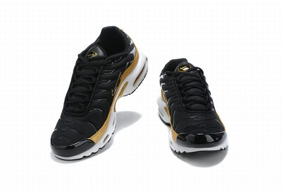 baskets Nike tn Air Max Plus Black Metallic Gold (GS)