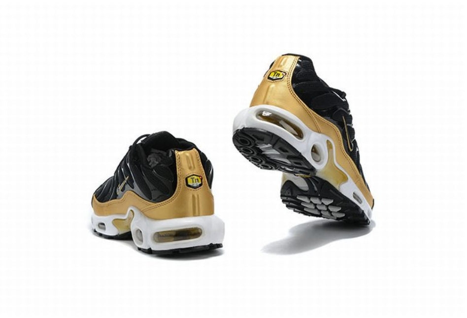 baskets Nike tn Air Max Plus Black Metallic Gold (GS)