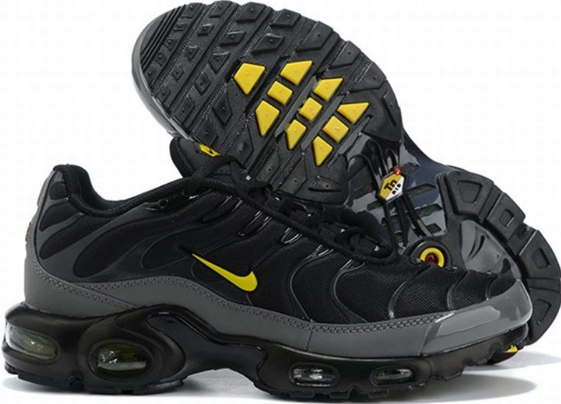 nike tn air max 2022 shark sneakers