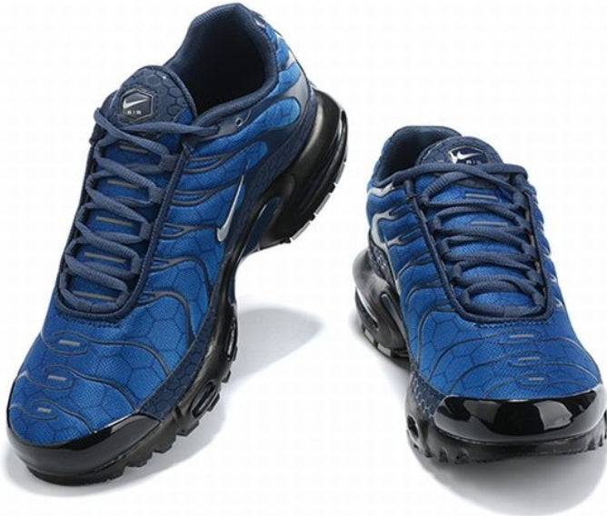 Nike tn air max 2022 shark sneakers
