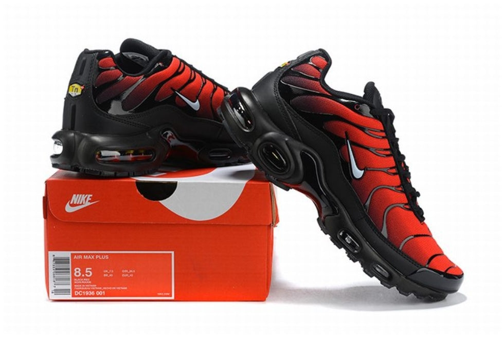 Nike Air Max Plus tn “Deadpool” sneakers