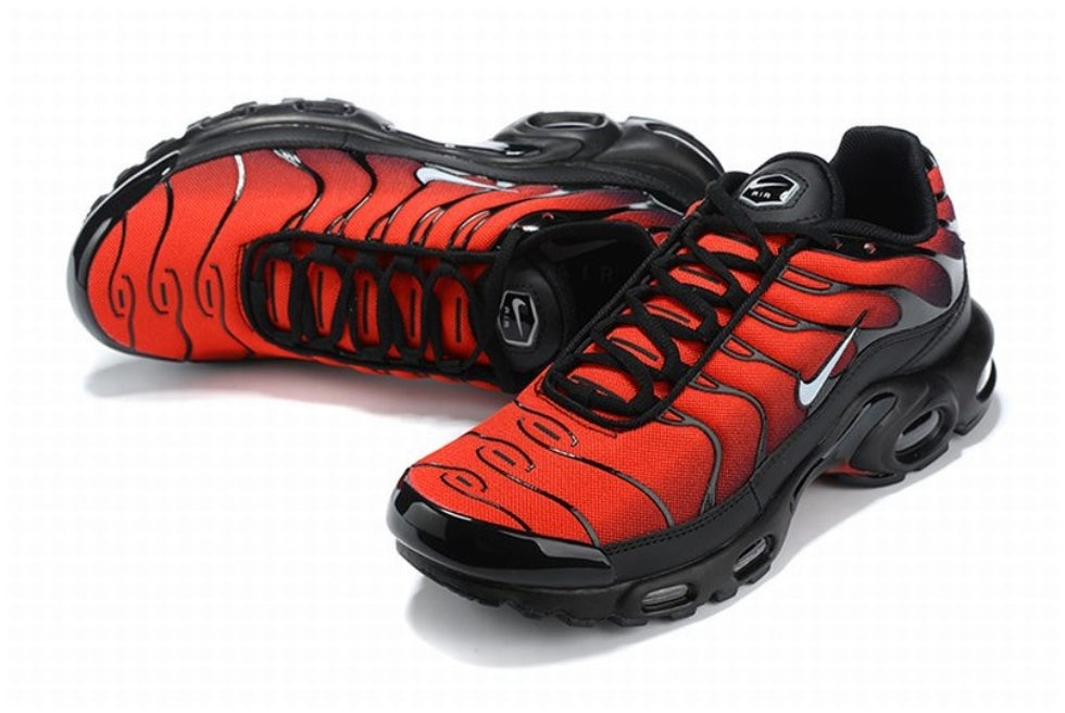 Nike Air Max Plus tn “Deadpool” sneakers