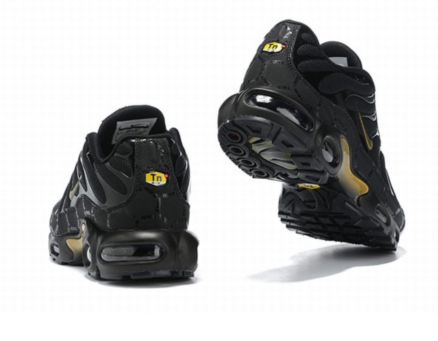 baskets Nike tn requin air max 2020