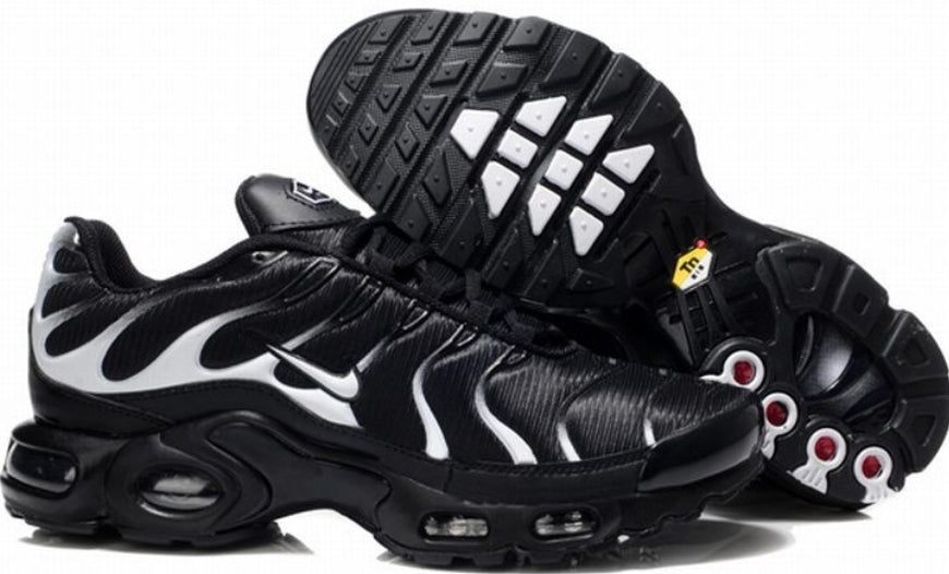 nike tn air max 2020 shark sneakers