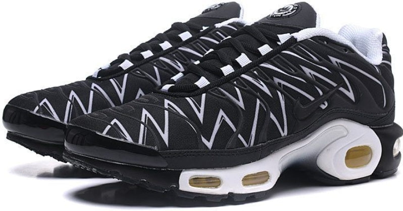 baskets Nike Tn Air Max Plus Shark (Black)